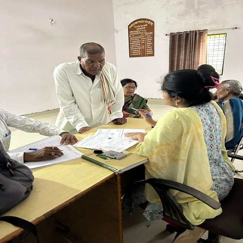 वयोश्री योजना